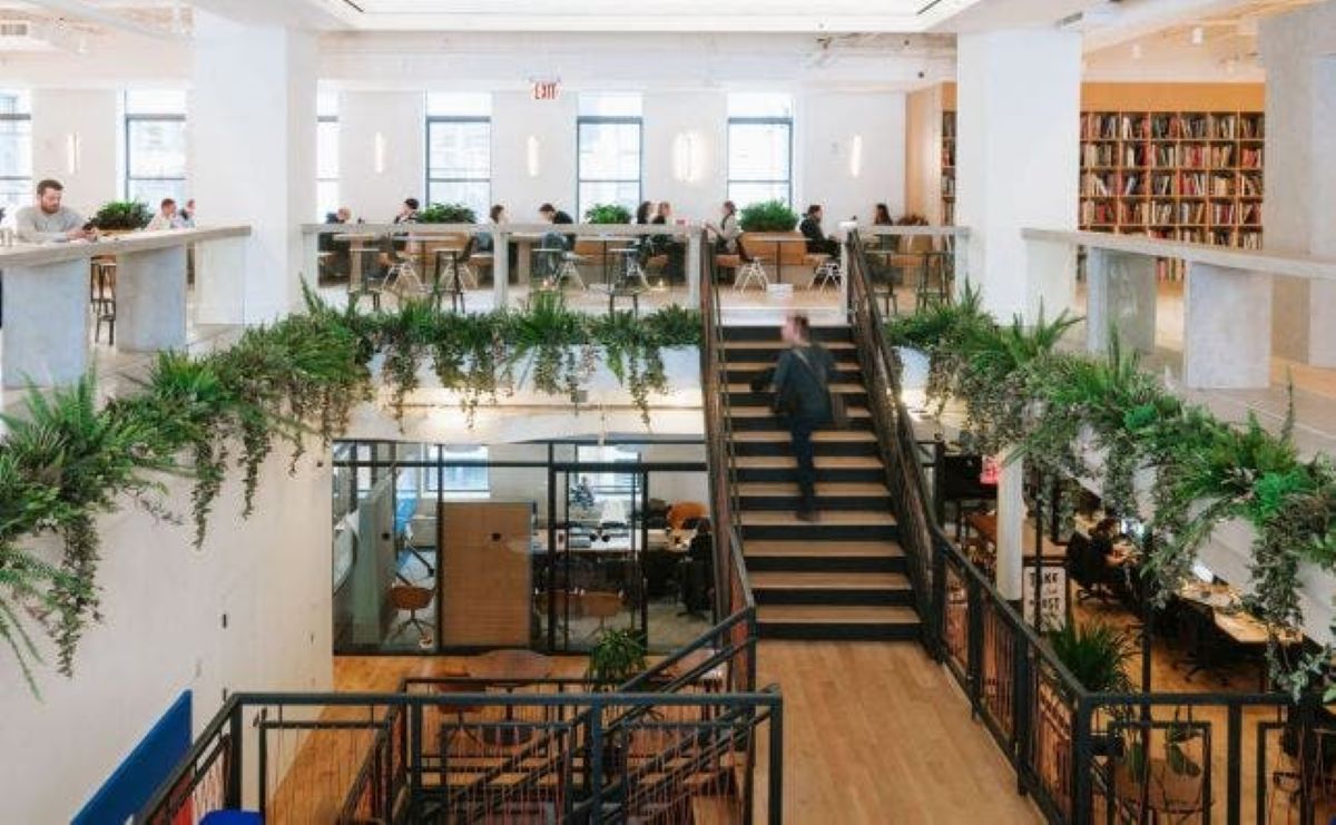 Interior de una oficina de WeWork.